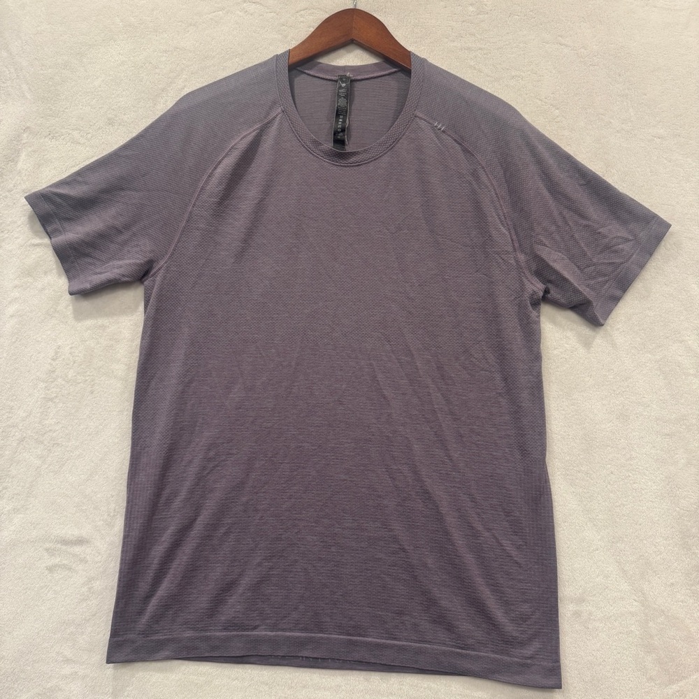 Lululemon Men'sMetal Vent Tech T-shirt